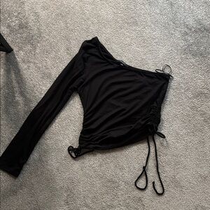 Black One-Shoulder Long Sleeve Top